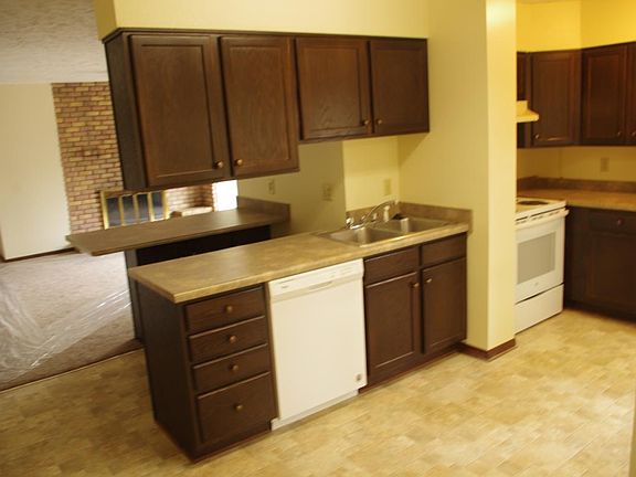 Kitchen - all new appliances, casework, tile