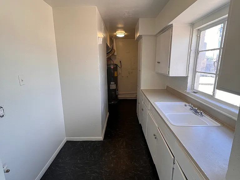 2743 S Norton Vis — Photo 2