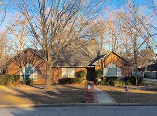 3808 Holly Ridge Dr, Longview, TX 75605