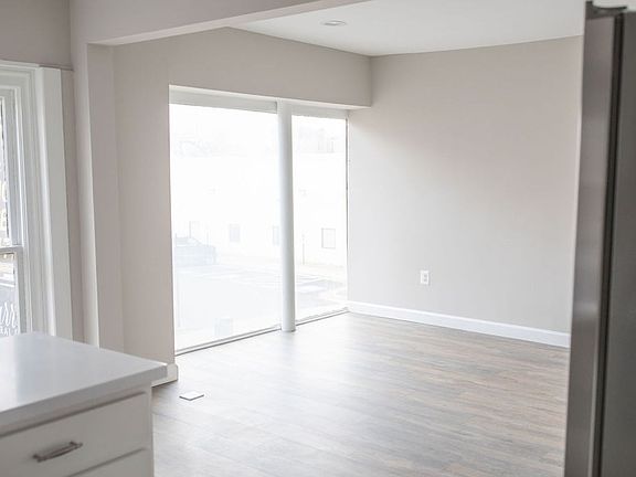 4th image of 91-95 N Main St #201