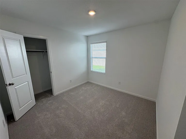 1633 Limpkin Dr — Photo 9