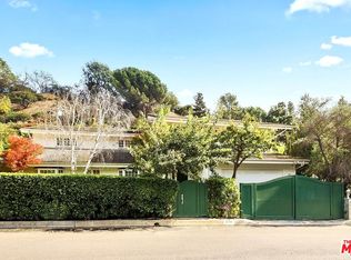 2054 San Ysidro Dr, Beverly Hills, CA 90210