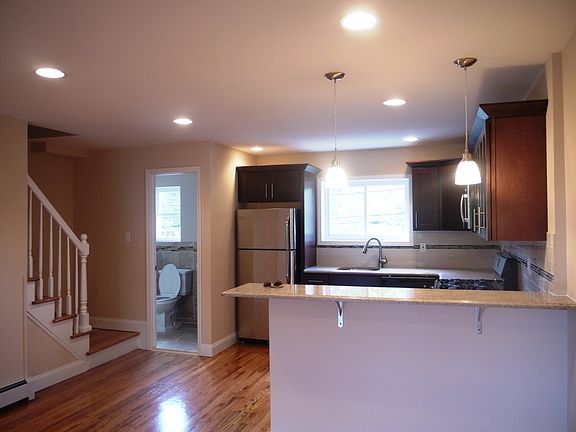 2nd image of 695 Euclid Ave