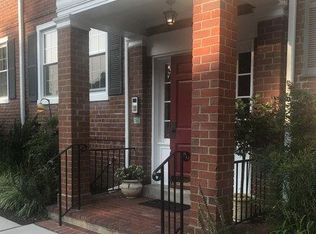 4808 29th St S APT C2, Arlington, VA 22206