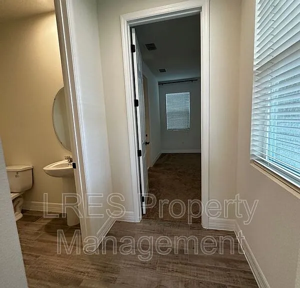 9220 Sea Pine Ave — Photo 18