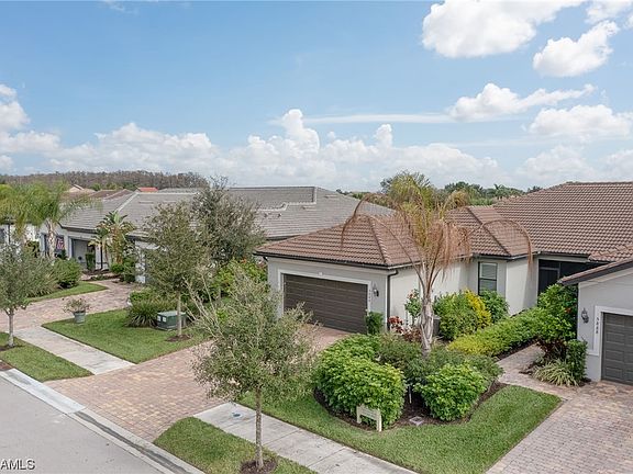 2nd image of 5884 Mayflower Way Ave