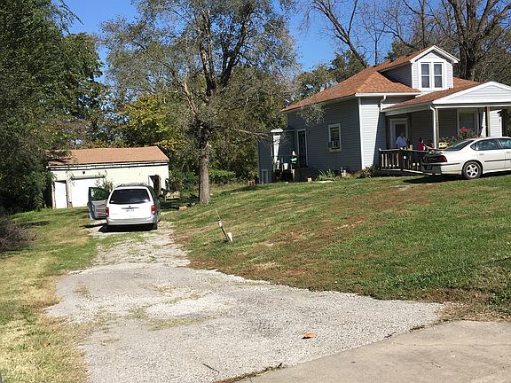 3rd image of 1600 Shawnee St