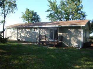18 Wade Addition #B, Elwood, NE 68937
