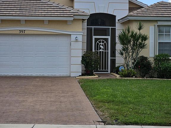 2nd image of 397 SW Lakeforest Way N