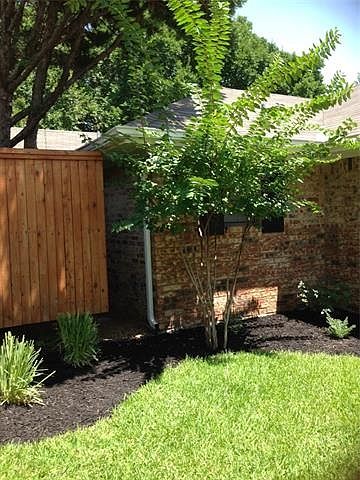 Fenced alcove off 2nd B/R