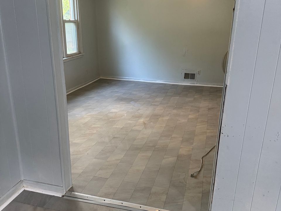 1st image of 122 Kings Rd