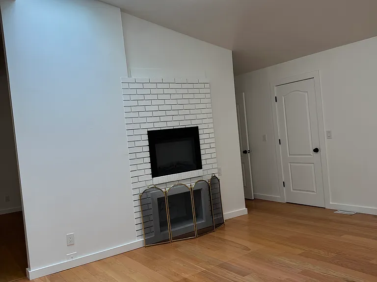 2819 110th Ave SE — Photo 5
