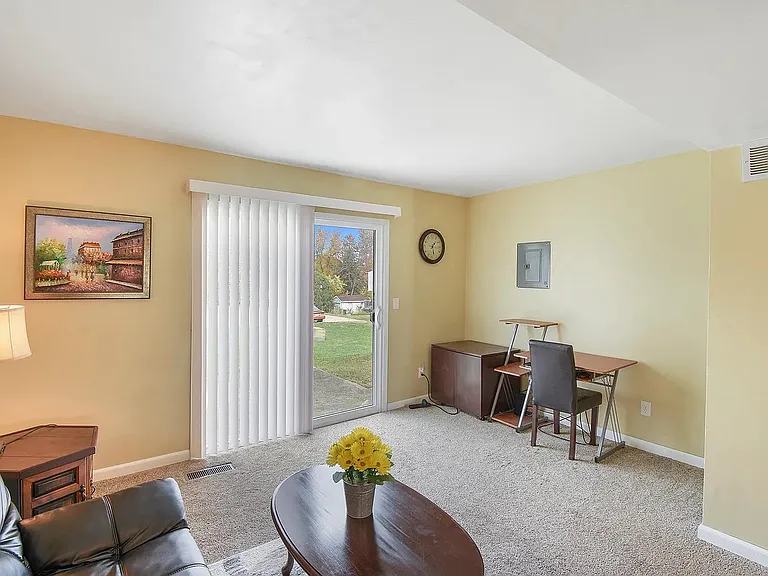 700 N Adelaide St #93 — Photo 7