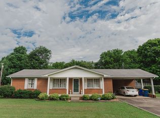 912 Meadow Ln, Russellville, KY 42276