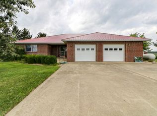 68 County Road 500 E, Sadorus, IL