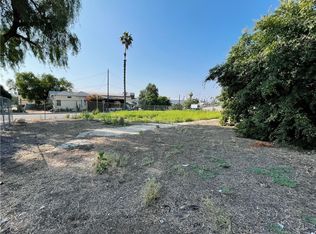 2993 12th St #10, Riverside, CA 92507