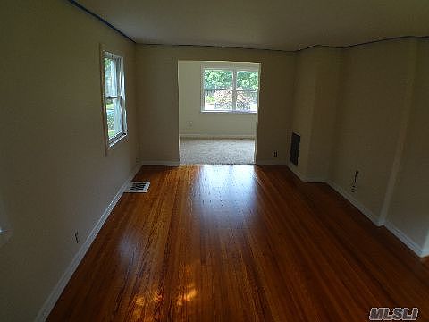 5th image of 107 Academy St