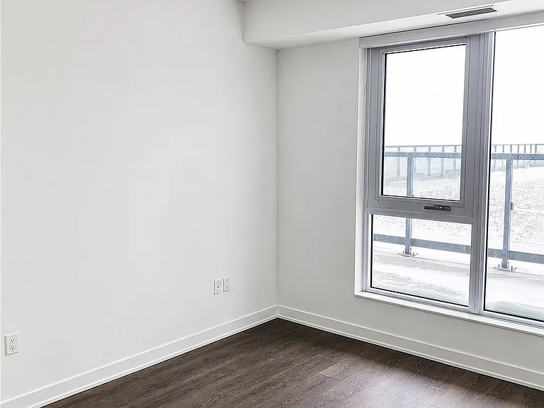 85 Oneida Cres #1704 — Photo 4