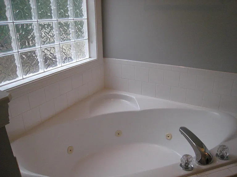 1009 Sebring Dr — Photo 15