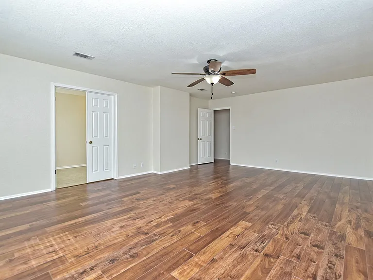 2205 Southeastern Trl — Photo 13