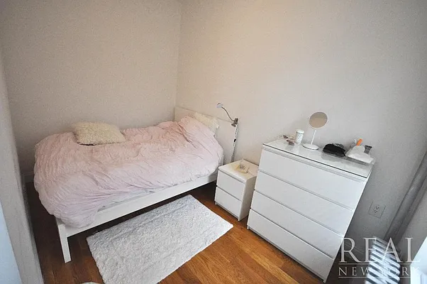 Rented by REAL New York | media 6