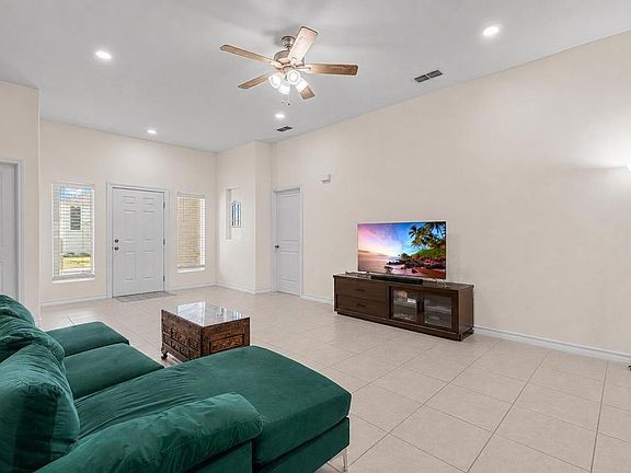 4th image of 2206 Durazno Ct