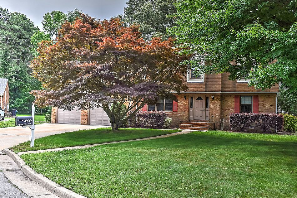 2nd image of 4909 Sterling Point Cir
