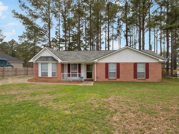 5535 Walden Dr, Kinsey, AL 36303