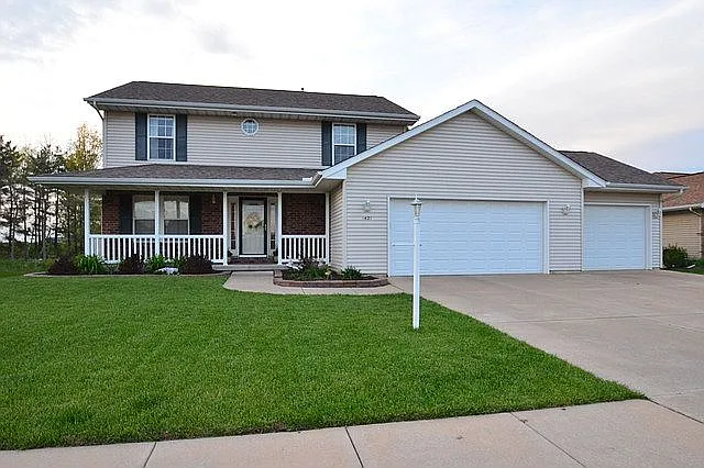 1534 Kelsey St photo 1