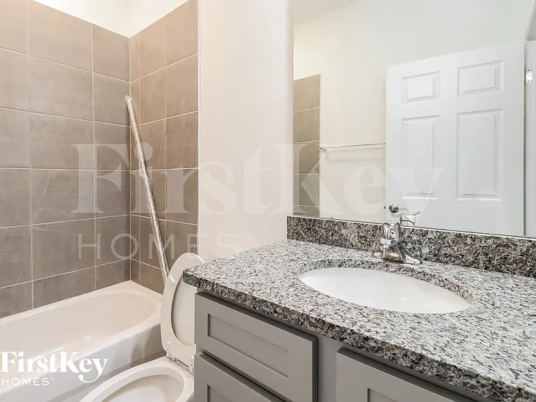 117 Windsor Reserve Dr — Photo 13