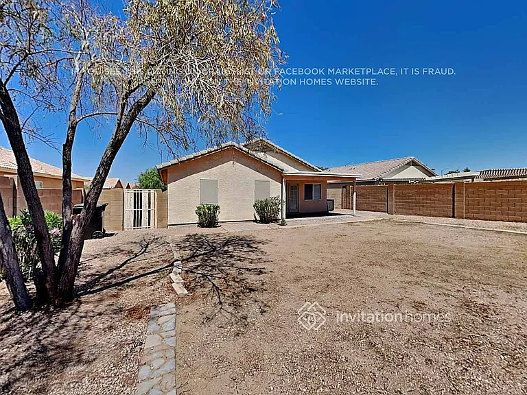 519 N Adelle — Photo 17