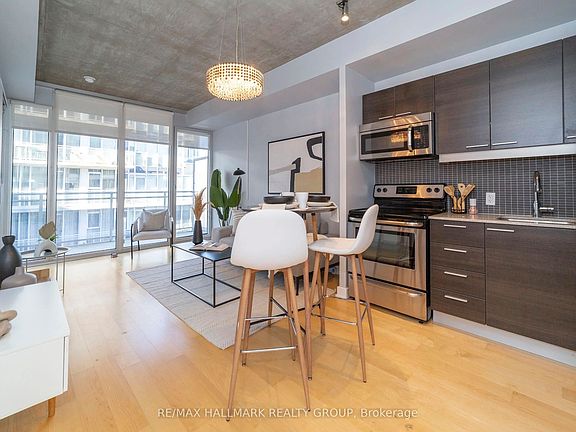 4th image of 349 McLeod St #632