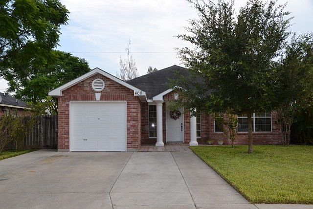 1st image of 406 Rosas Priego St