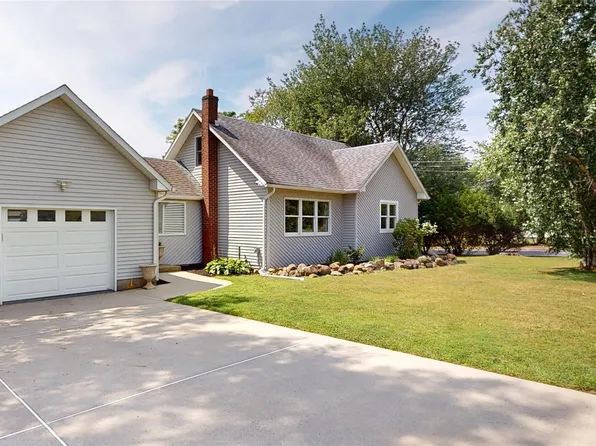 24 Miller Avenue, East Moriches, NY 11940
