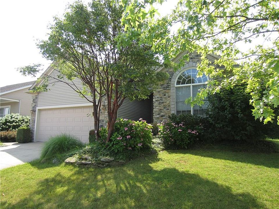 1st image of 5513 River Run Dr
