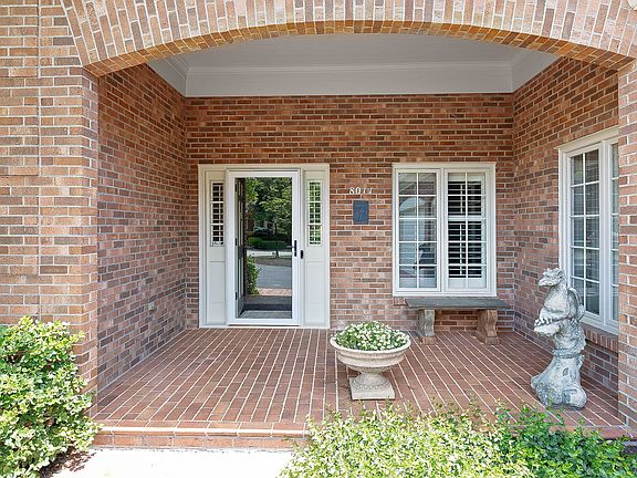 4th image of 8011 Beaumont Green East Dr E