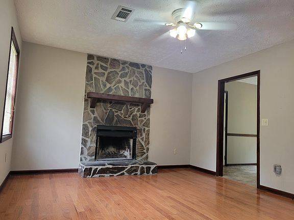 5th image of 1521 Fieldrock Ct
