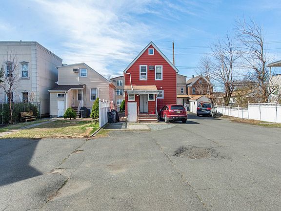 3rd image of 408 River Dr