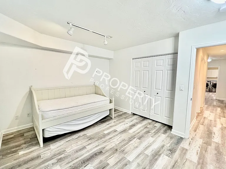 143 Current Dr — Photo 19