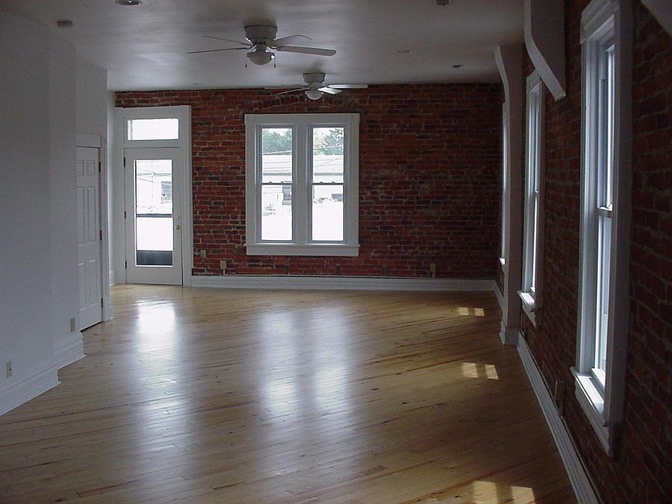 1st image of 1242 N High St #C