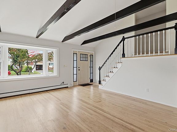 5th image of 131 Fir Street