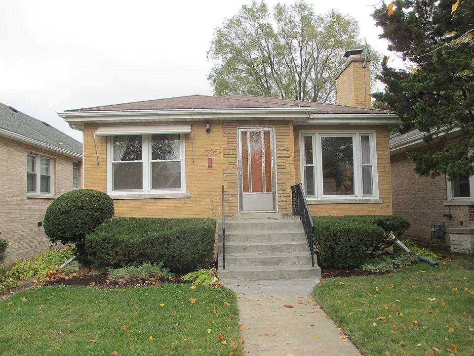 1st image of 1905 N 75th Ave
