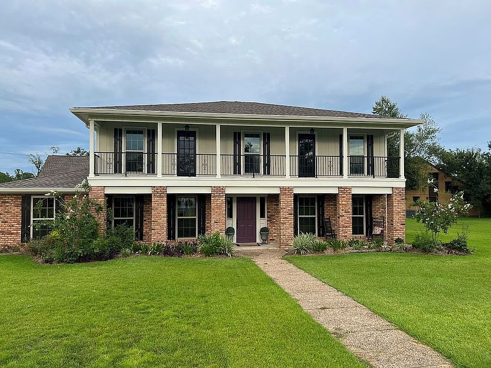 4527 Stillwood Lane