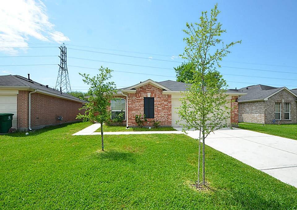 1st image of 5222 Panay Park Dr