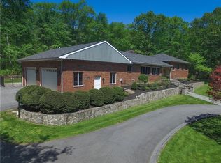 30 Severn Ct, East Greenwich, RI 02818