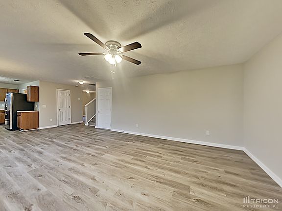 5th image of 707 Elderberry Way