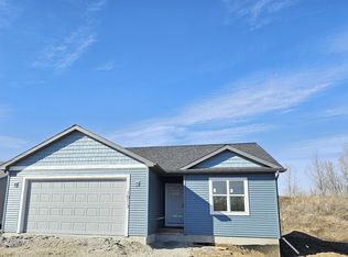 1013 Karsten Dr, Horicon, WI 53032