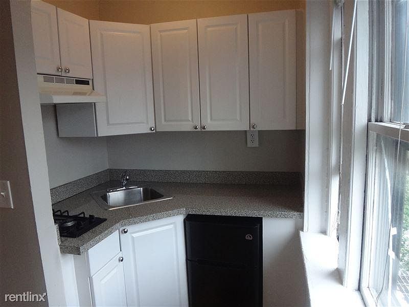 2nd image of 120 Charles St #I9