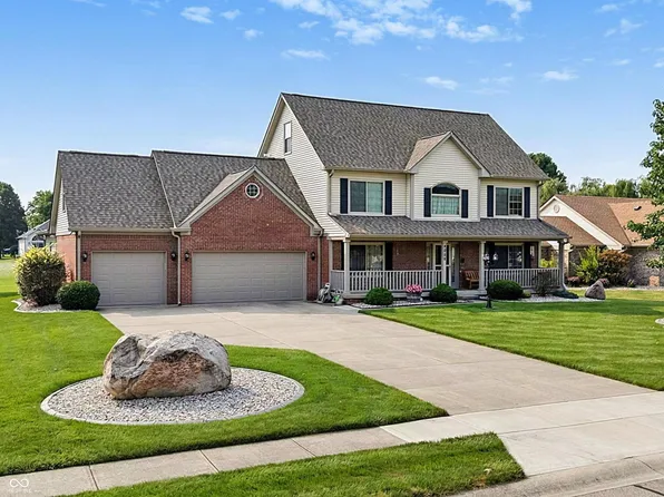 4009 S Loganberry Ct, New Palestine, IN 46163
