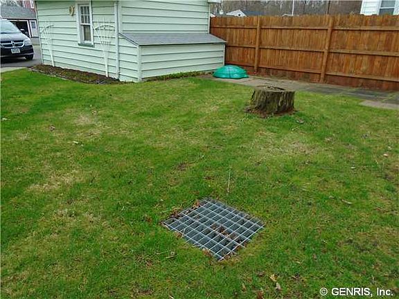 2nd image of 466 Elmgrove Rd